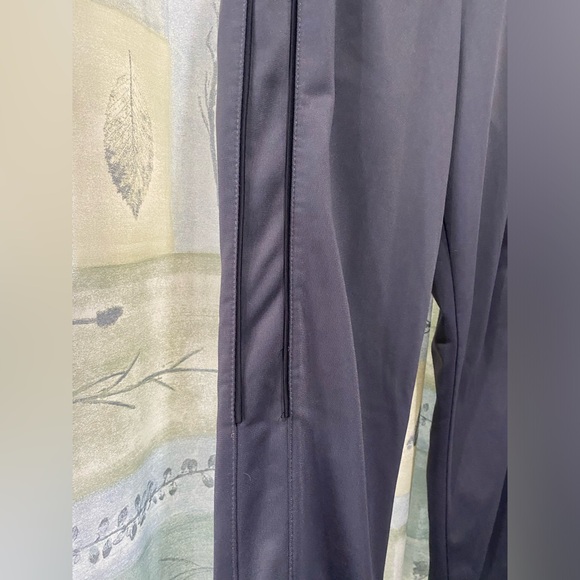 Men's Tek Gear workout pants. Gray with black side stripes. Size small. - Picture 4 of 6